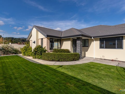 9 Vernon Grove, Brown Owl, Upper Hutt