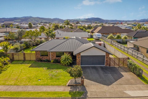 69 Cholmondeley Crescent, Whitianga, Whitianga