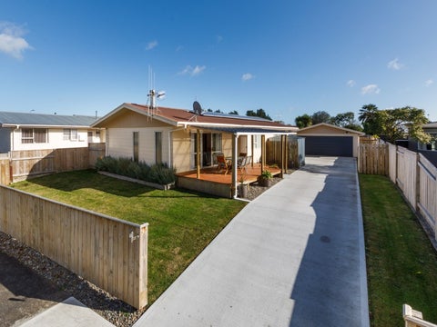 110 Apollo Parade, Milson, Palmerston North