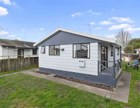 10C Saxbys Road, Glenview, Hamilton