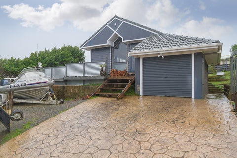 4 Outram Grove, Kelson, Lower Hutt
