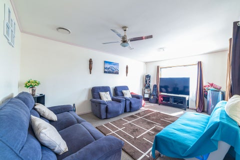 2/93 Aviemore Drive, Highland Park, Auckland