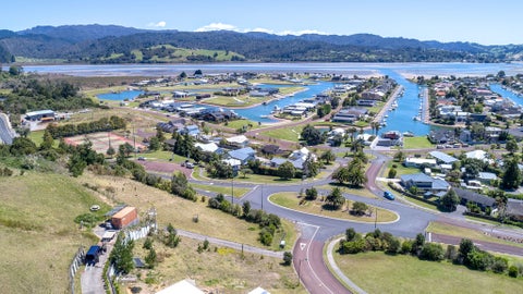 4 Panorama Parade, Pauanui