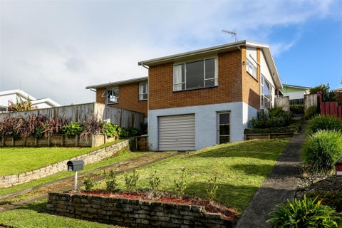 92 Pembroke Street, Westown, New Plymouth