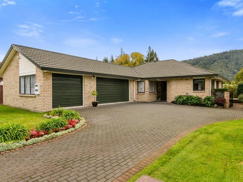 22 Edward Payton Grove, Pukehangi, Rotorua