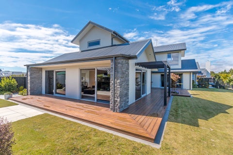 8 Waitikiri Square, Parklands, Christchurch