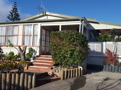 337 Kapiti RD, PARAPARAUMU Beach, Paraparaumu