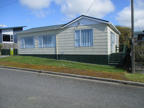 4 Kaihika Street, Kaka Point