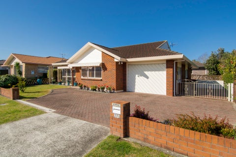 27A Russley Drive, Mount Maunganui, Mount Maunganui
