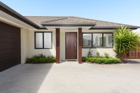 2 Villa Way, Mount Maunganui
