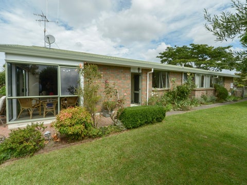 24 Dover Road, St Andrews, Hamilton