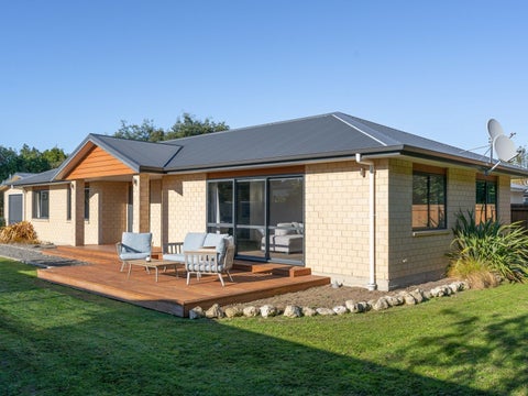 45A Costley Street, Carterton