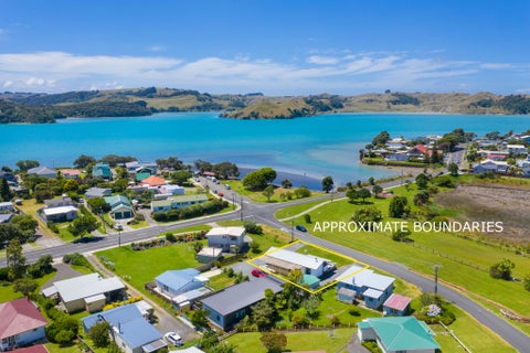 32 John Street, Raglan, Raglan