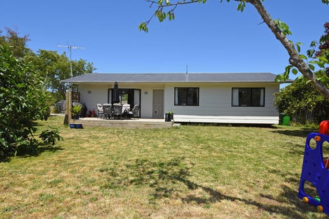 79 Jellicoe Street, Martinborough
