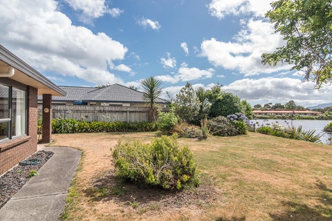 59 Guildford Drive, Paraparaumu