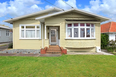 60 Huia Road, Point Chevalier, Auckland