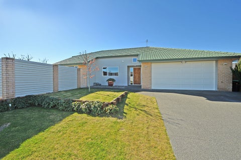 14 Belgrove Place, Parklands, Christchurch