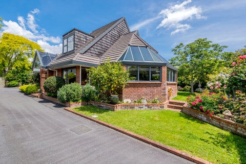 5A Iti Grove, Waikanae