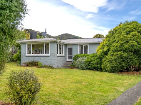11 Harrison Street, FEATHERSTON
