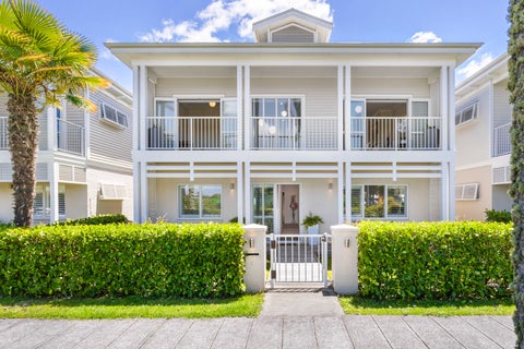 4 Puriri Boulevard, Orewa, Orewa