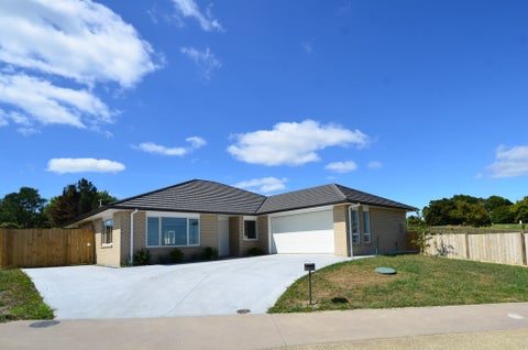 24 Huahua Crescent, Papakura, Papakura