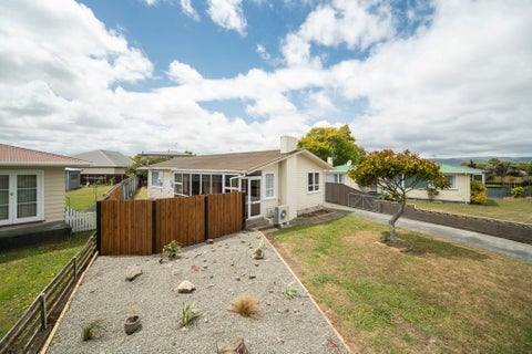 37 Karamea Crescent, Kelvin Grove, Palmerston North