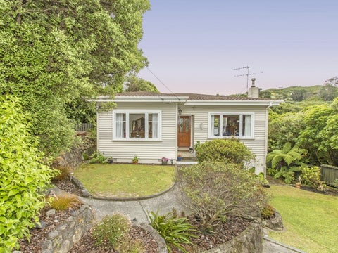 4 Te Whiti Grove, Korokoro, Lower Hutt