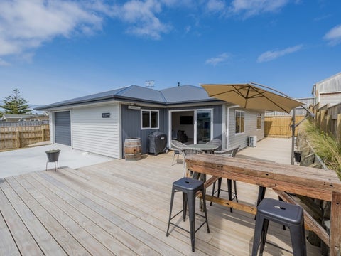 18 Marine Parade South, Foxton Beach, Foxton