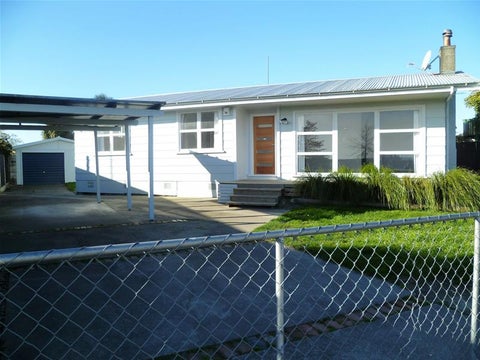 152 Portsmouth Road, Flaxmere, Hastings
