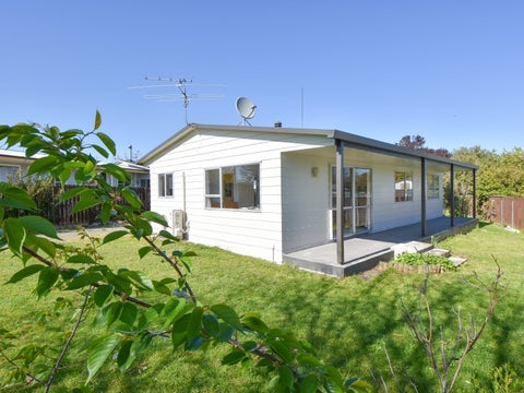 37 Fisher Place, Carterton