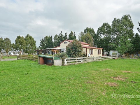 42 Camp Road, Featherston