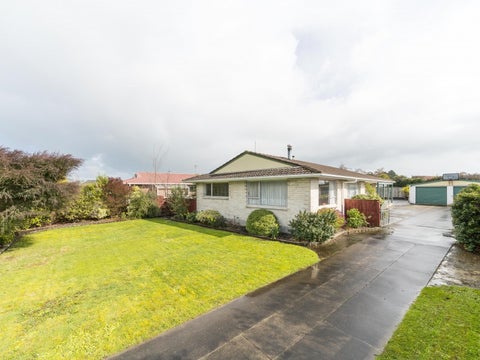76 John F Kennedy Drive, Milson, Palmerston North