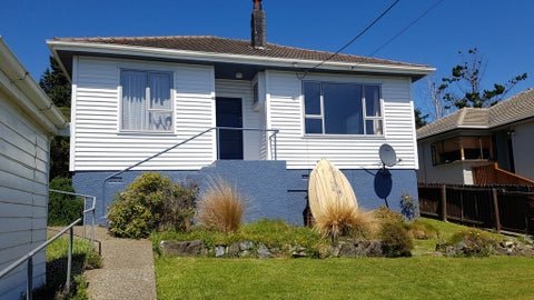 42 Pearce Street, Bluff
