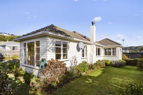 2 Ongley Crescent, Tawa, Wellington
