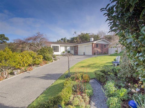35 Caesars Place, Churton Park, Wellington