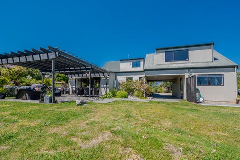 11 Ratanui Road, Paraparaumu