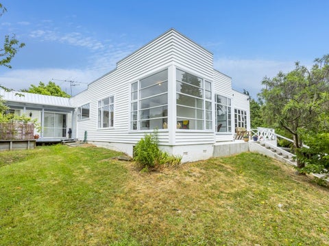 27 Dunns Street, Silverstream, Upper Hutt