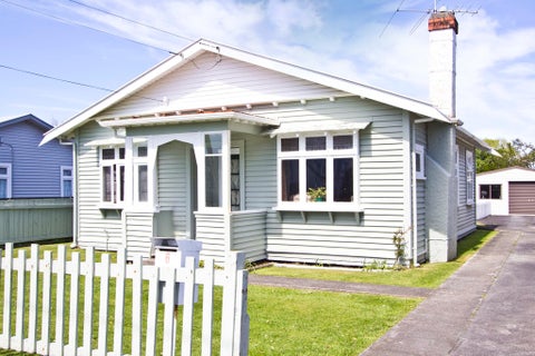 6 Bracken Street, Petone, Lower Hutt