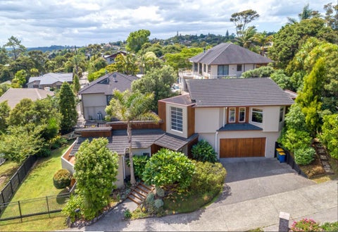 14 Chamari Close, Titirangi, Auckland
