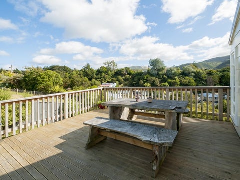 10 Clapham Grove, Stokes Valley, Lower Hutt