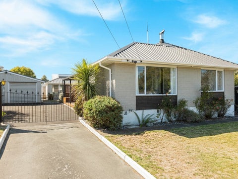 98 Greenhaven Drive, Burwood, Christchurch