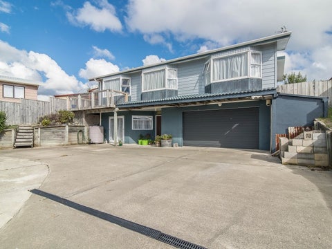 42 Campbell Avenue, Paraparaumu
