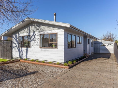 26 Oak Street, Masterton