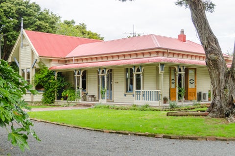 8 Hilton Road, Carterton