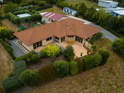 6 Kenwyn Drive, Carterton