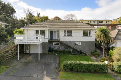 4 Thurleigh Grove, Karori, Wellington