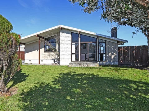 15 Columbus Crescent, Flaxmere, Hastings