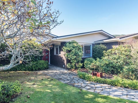 3 Rewarewa Crescent, Waikanae