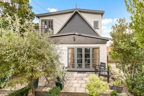 17A Pine Avenue, New Brighton, Christchurch