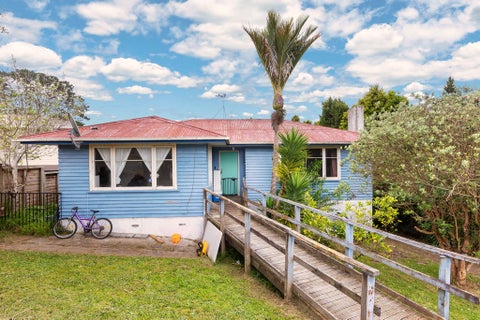 22 Glen Marine Parade, Glendene, Auckland